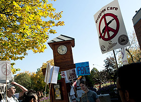 Picture of students in Quad